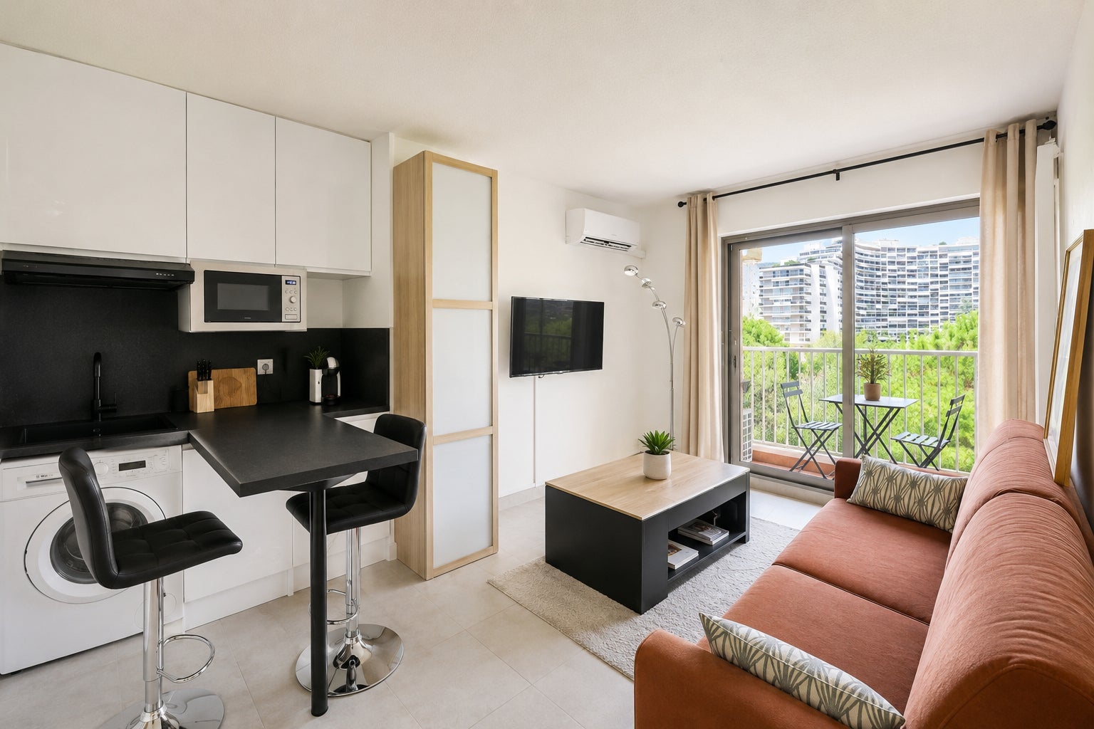 Appartement Avenue du Maréchal Juin à Mandelieu-la-Napoule