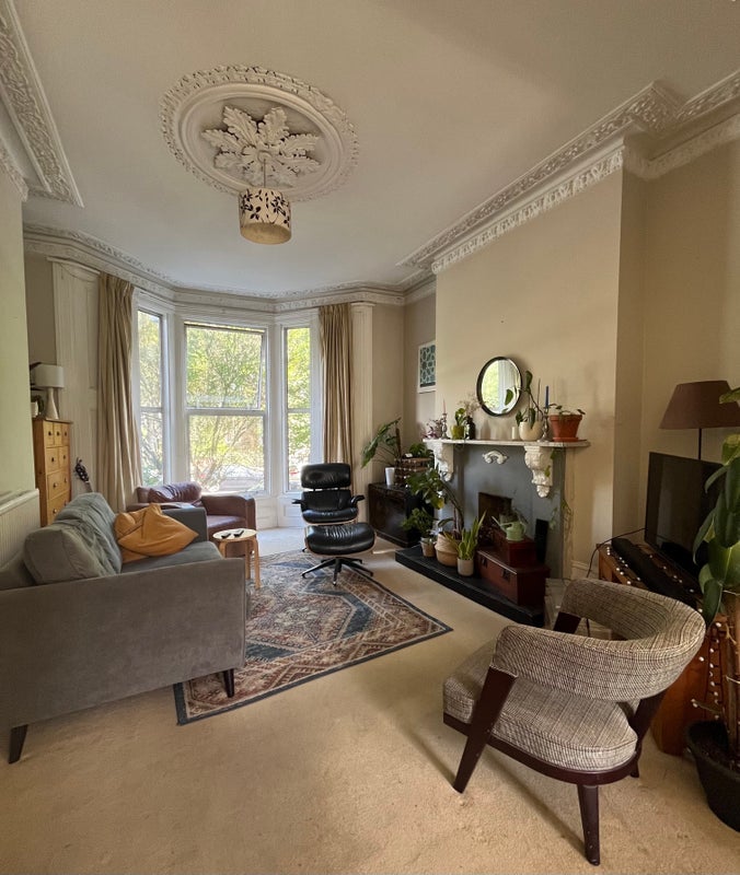 Room Amhurst Road in Greater London