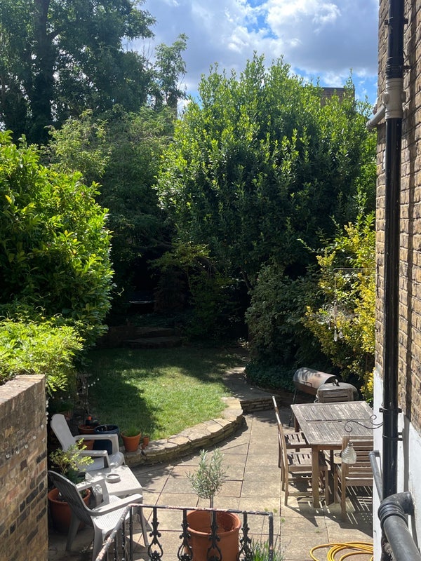 Room Amhurst Road in Greater London