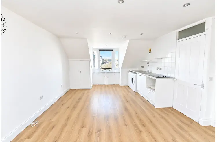 Flat Parkvale Place in City of Edinburgh