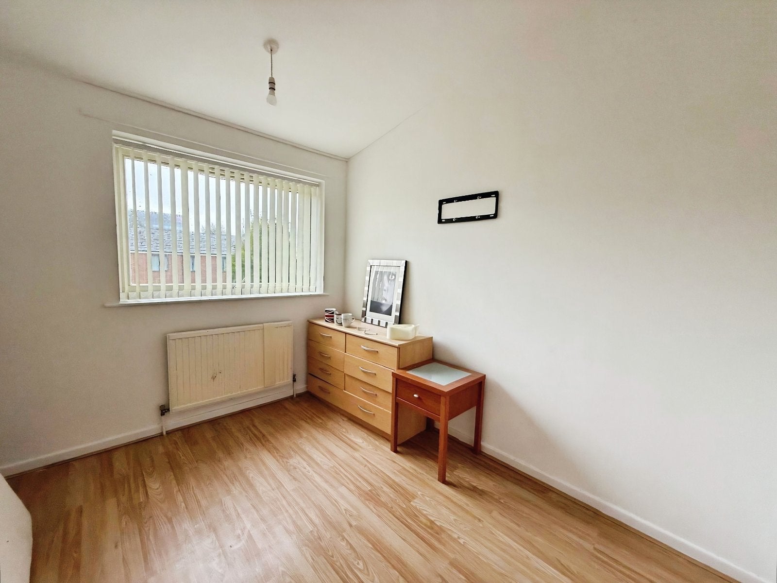 House Milnrow Close in Manchester