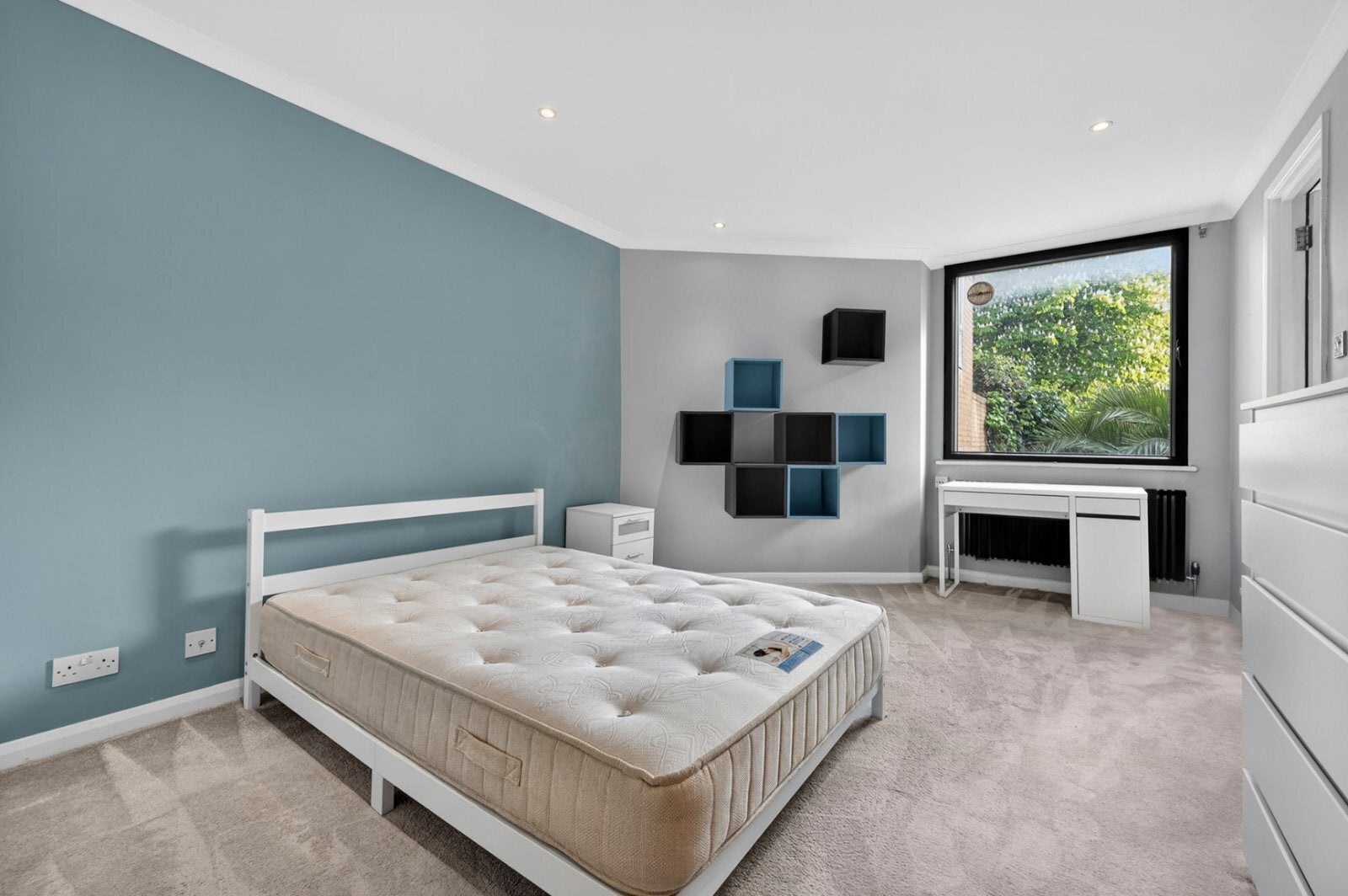 Flat Greville Place in City of Westminster