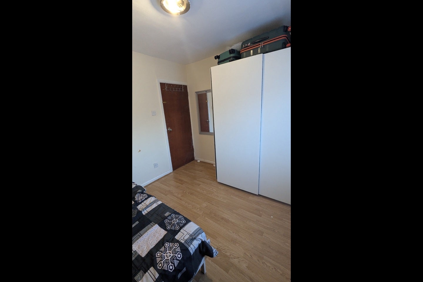 Room Kingston Avenue in Greater London