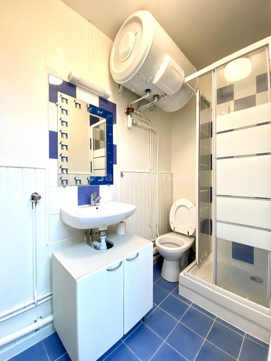 Flat Rue de la Gare in Brunoy