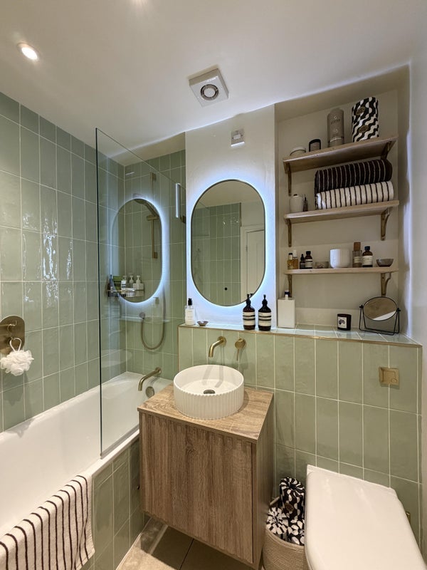 Room Lower Clapton Road in Greater London