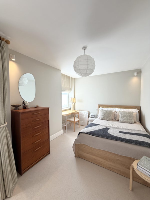 Room Lower Clapton Road in Greater London