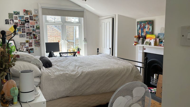 Room Voltaire Road in Greater London