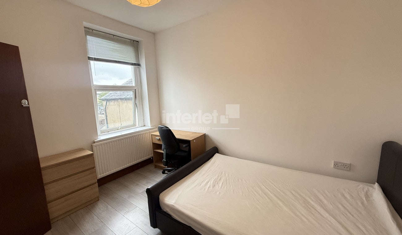 Flat Whitchurch Road in Cardiff