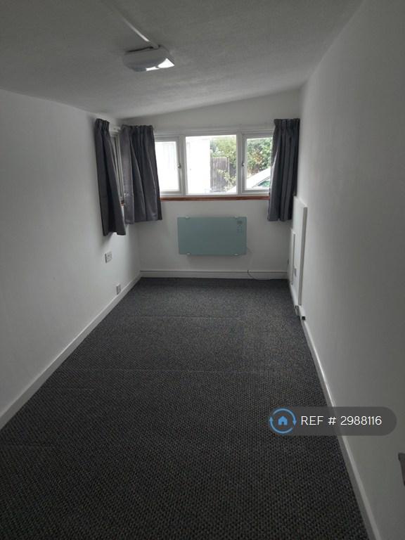 House Lake Way in Clacton-on-Sea