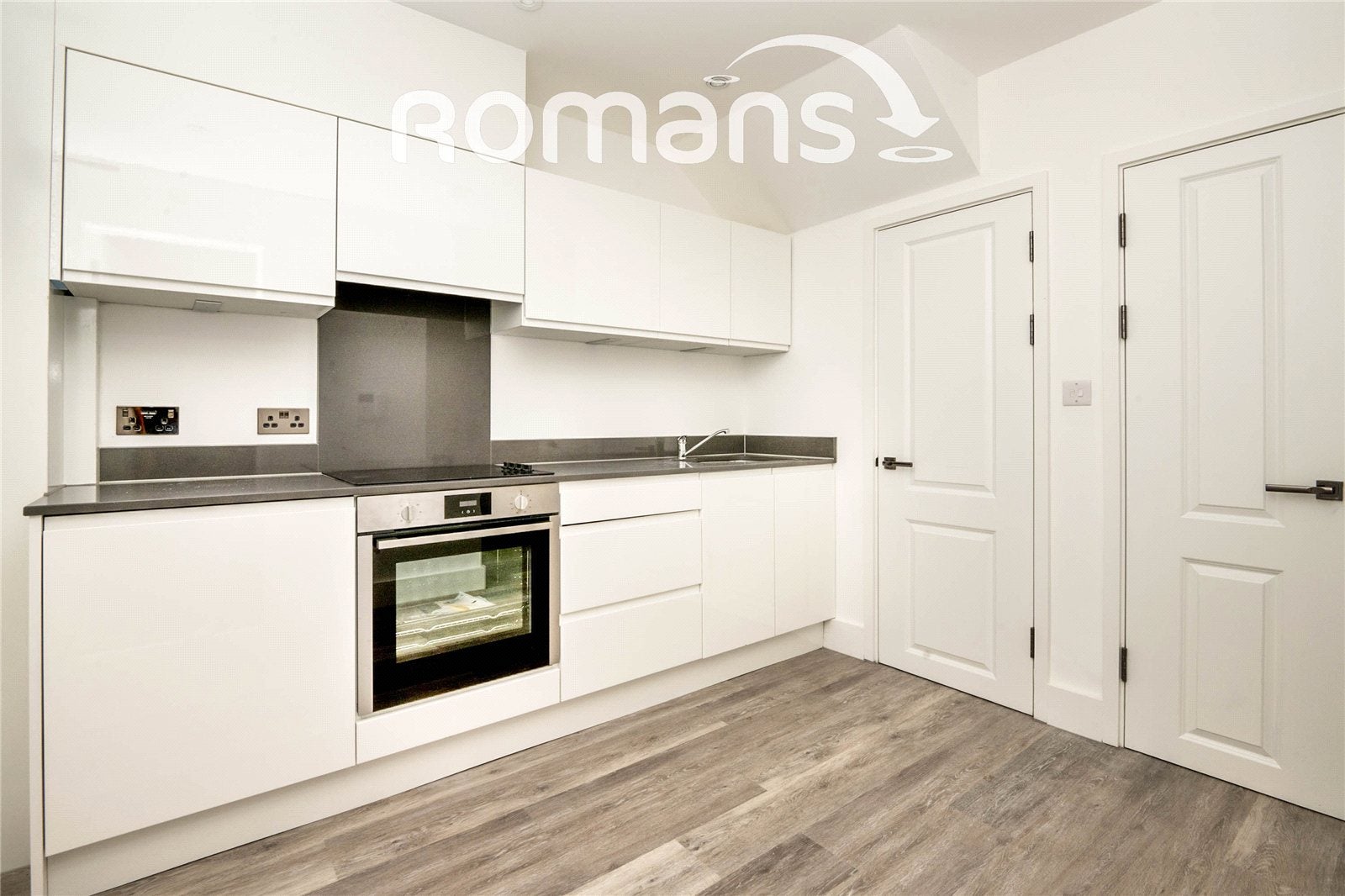 Flat Lyon Way in Camberley