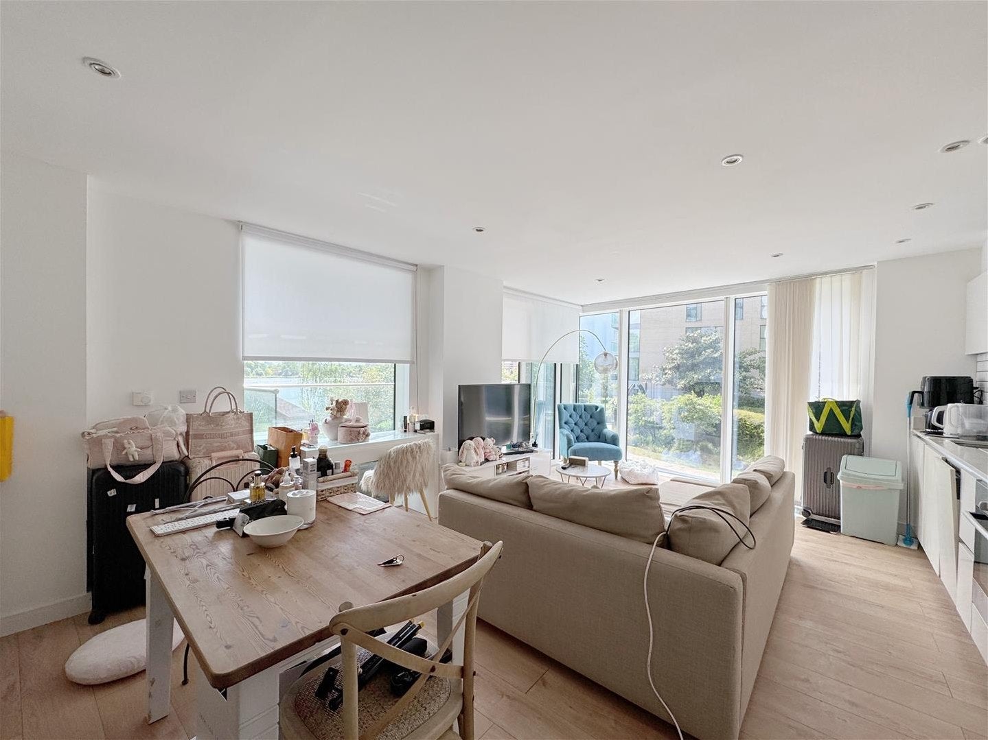 Flat Woodberry Grove in Greater London