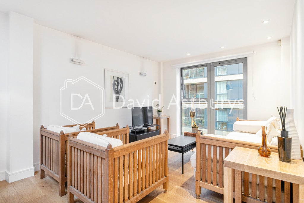 Flat Seward Street in Greater London