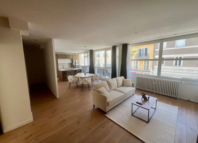 Appartement Place Jean Jaurès à Tarbes