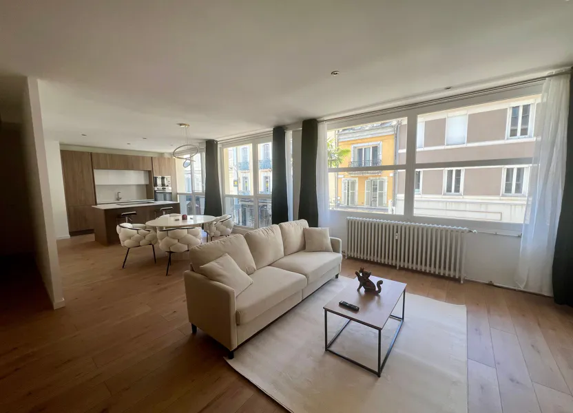 Appartement Place Jean Jaurès à Tarbes