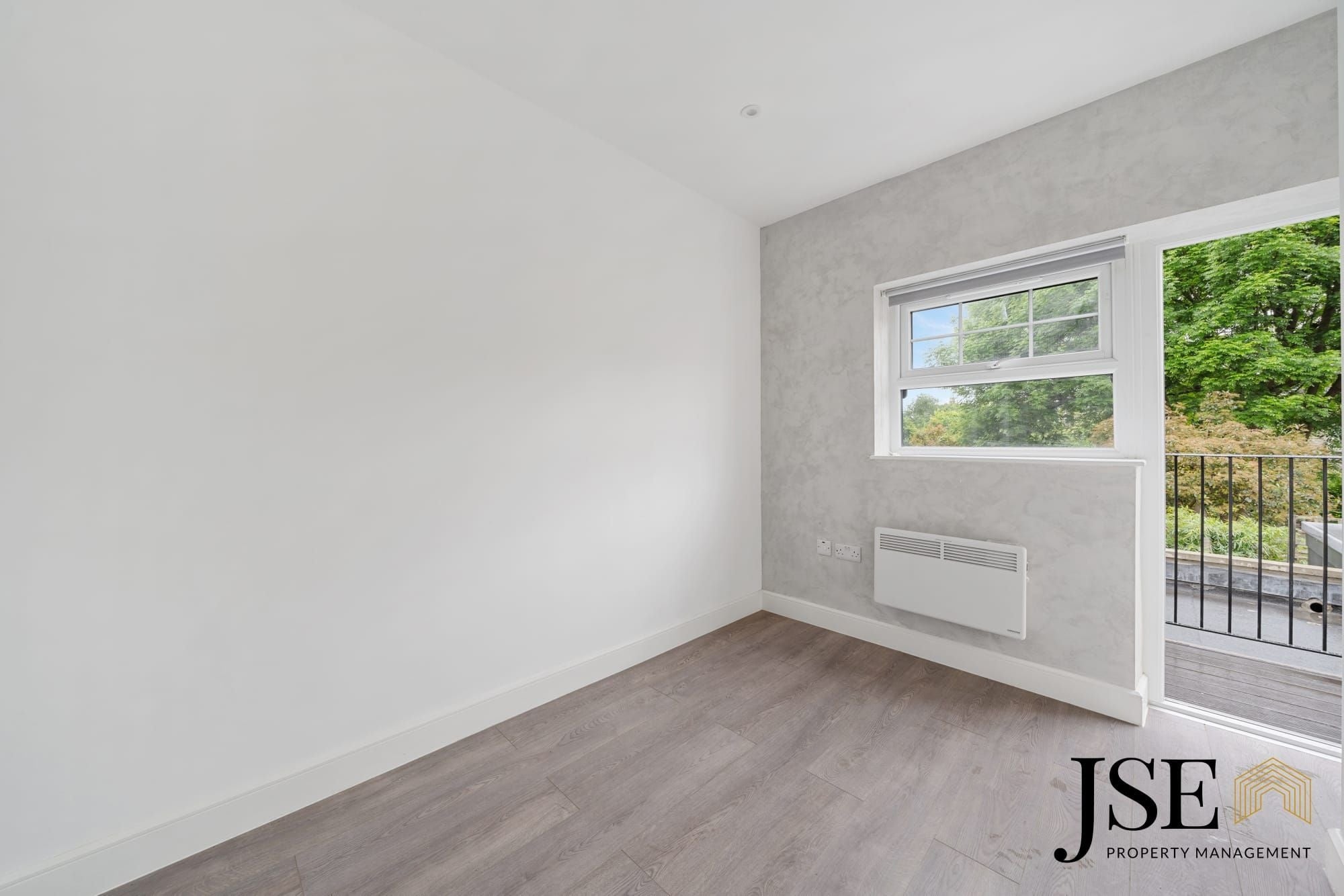 Room Brooke Road in Greater London