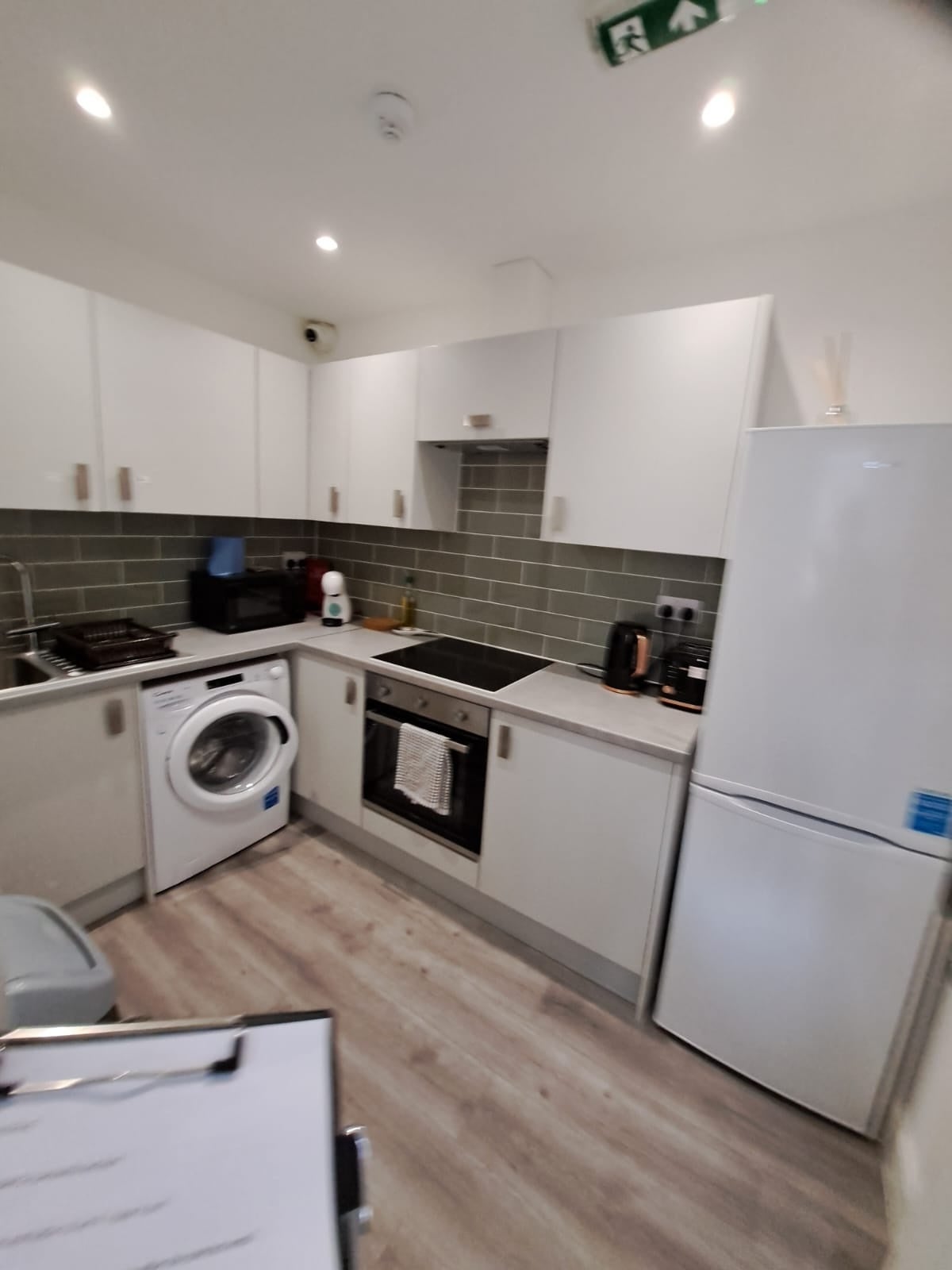 Room Brooke Road in Greater London