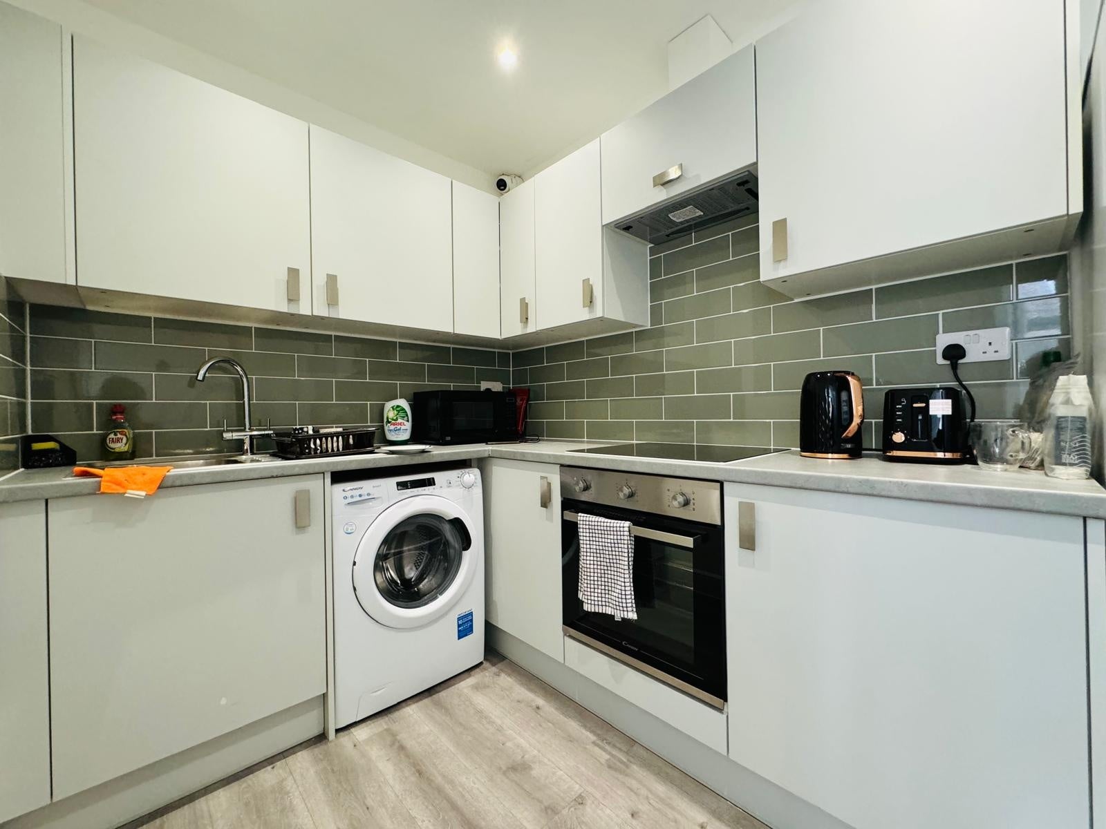 Room Brooke Road in Greater London