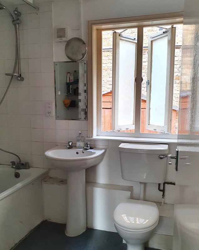 Room Emerald Street in Greater London
