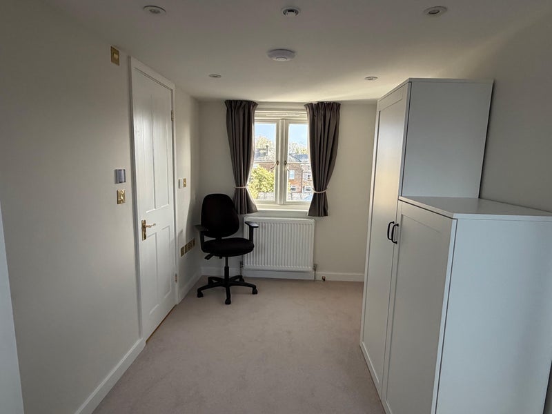 Room Bexley Street in Windsor