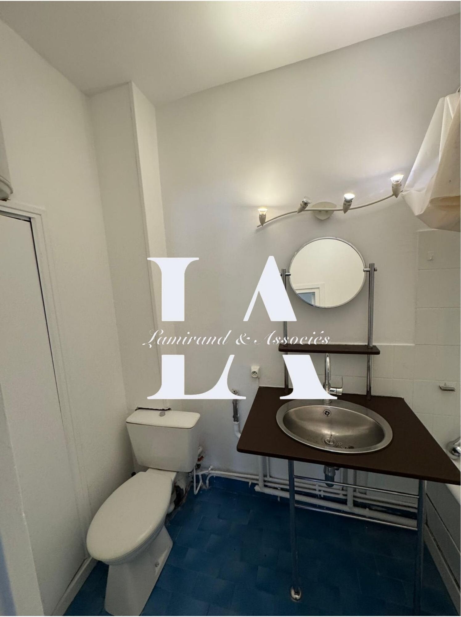 Flat Rue Hérold in Paris