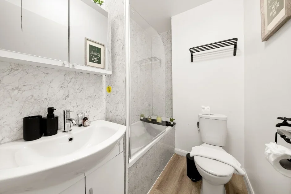 Flat Queensway in City of Westminster