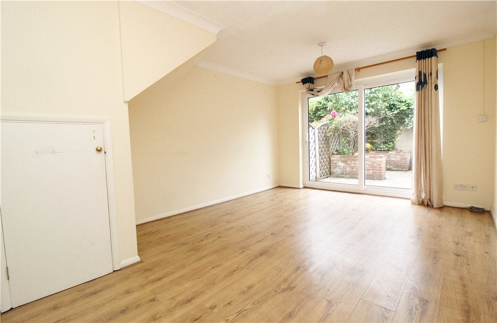 House Reynard Way in Greater London