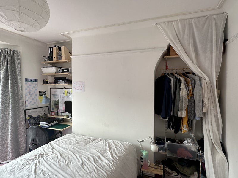 Room Fareham Road in Liverpool