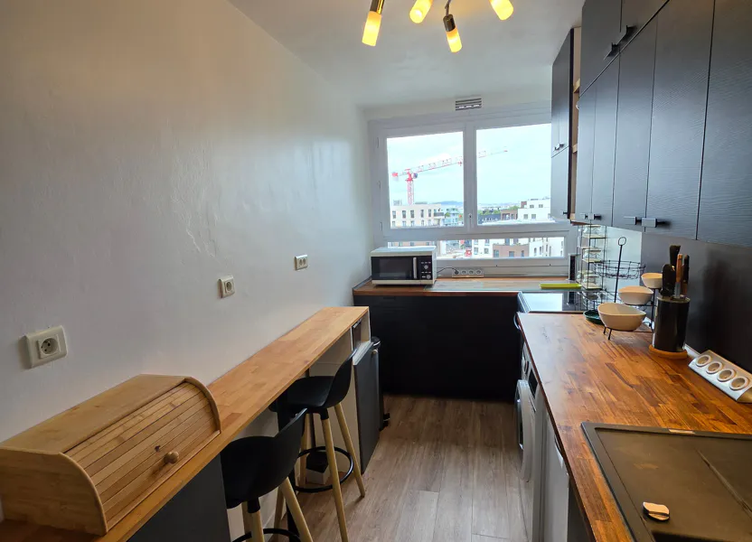 Flat Cours Saint-Vincent in Issy-les-Moulineaux