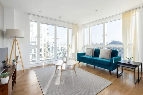 Flat Seven Sea Gardens in London