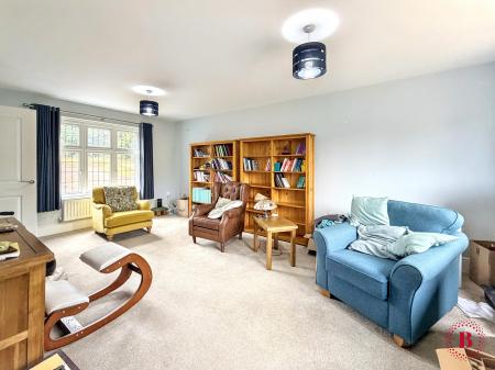 House Alstonefield Close in Tamworth