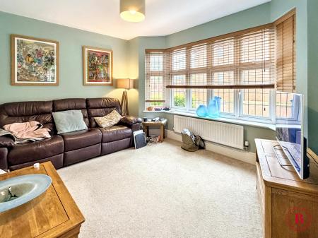 House Alstonefield Close in Tamworth