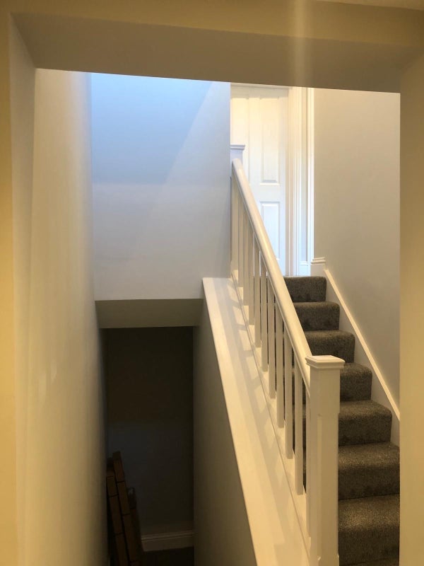 Room Askew Road in Greater London