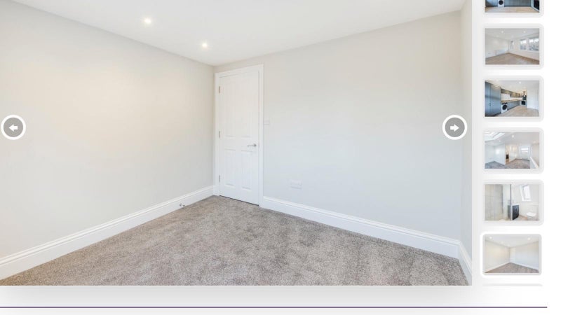 Room Askew Road in Greater London