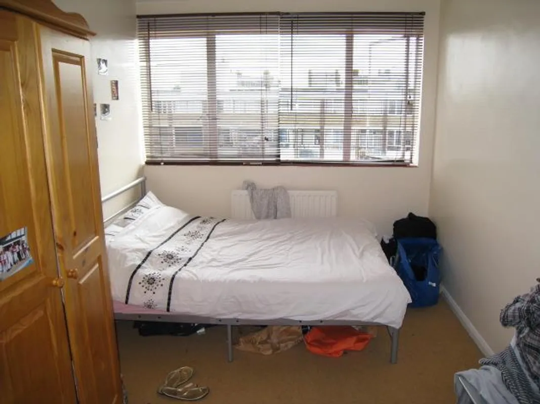 House Tildesley Road in Greater London