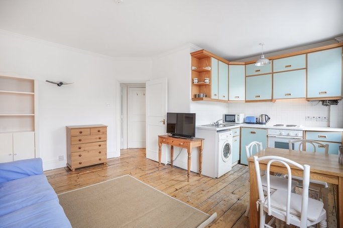 Flat Denbigh Street in London