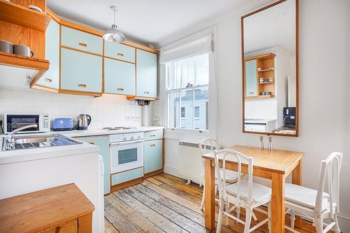 Flat Denbigh Street in London