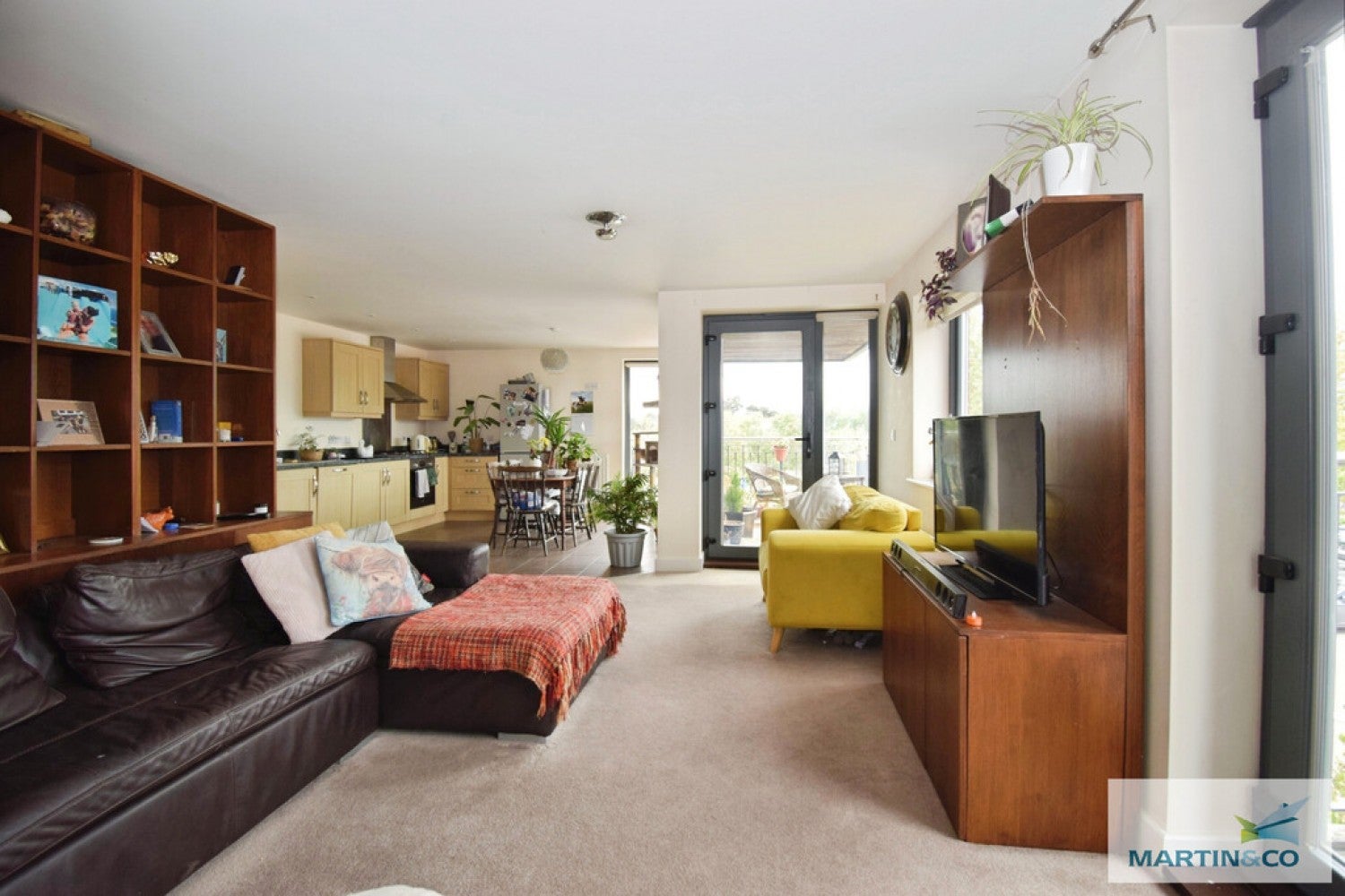 Flat Layland Walk in Worcester