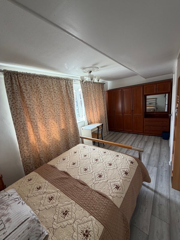 Room Houlton Place in Greater London