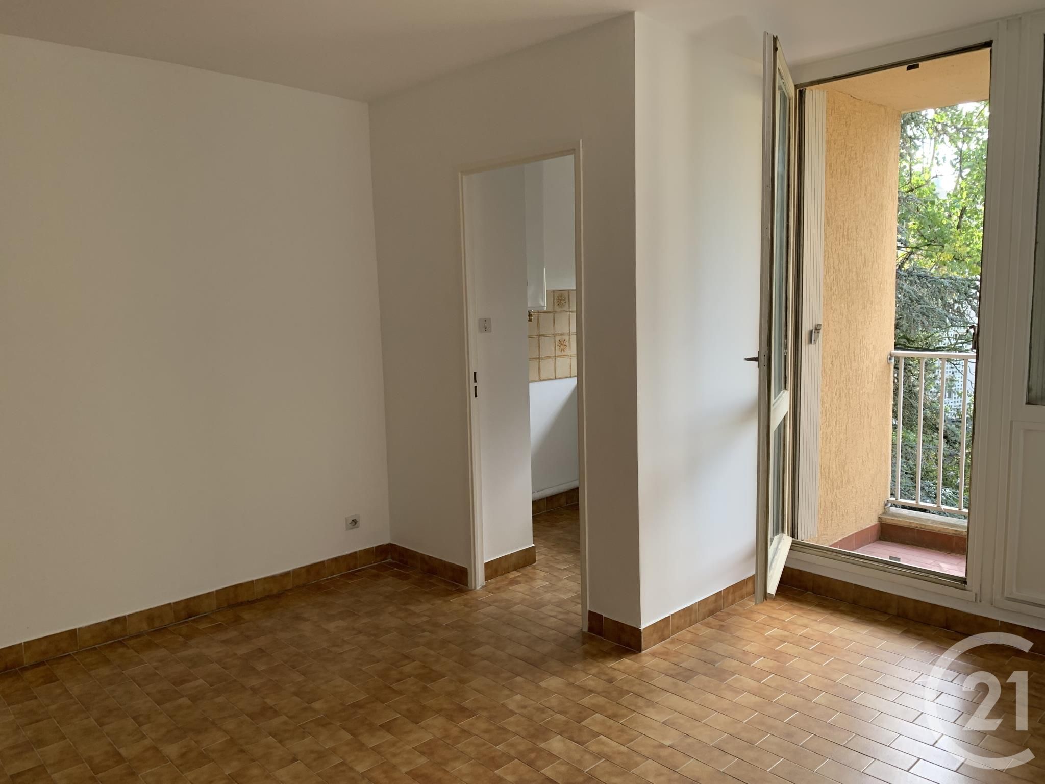 Flat Rue de Carcaixent in Bagnols-sur-Cèze