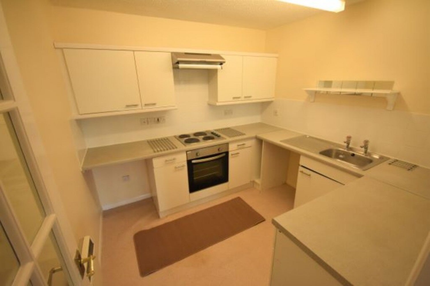 Flat Whitycombe Way in Exeter