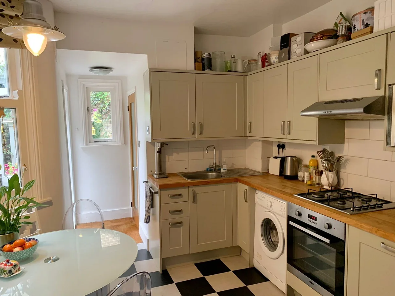 Flat Belsham Street in Greater London