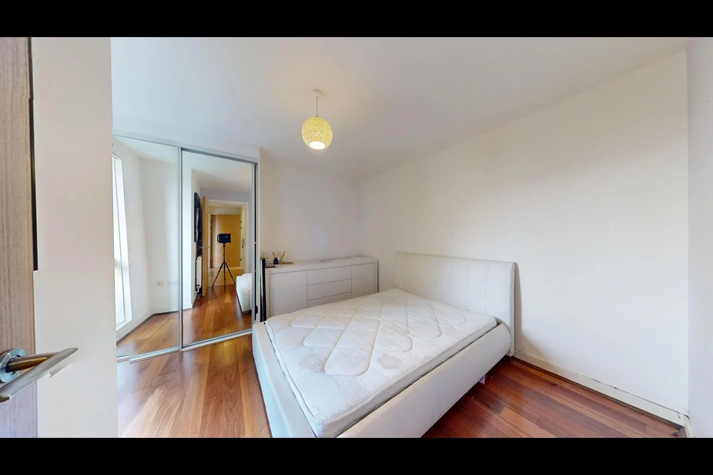 Flat Conington Road in Greater London