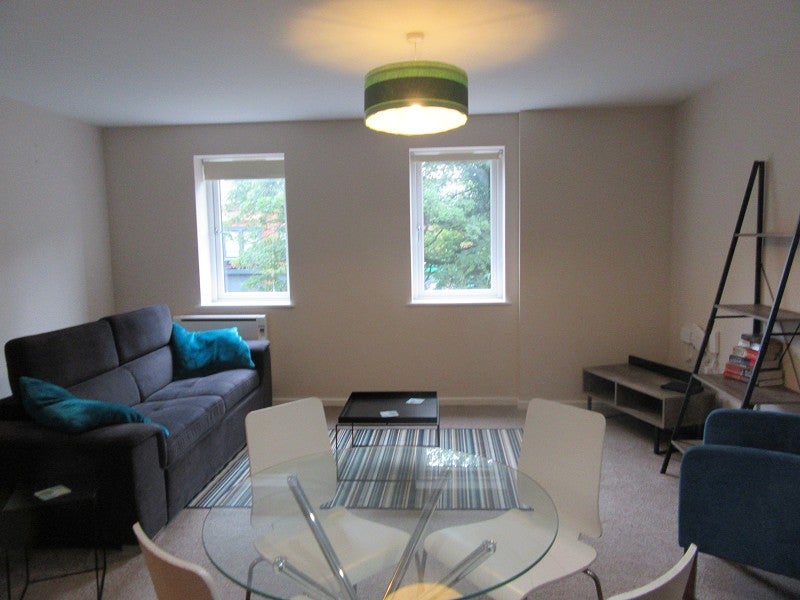 Flat Seymour Grove in Manchester