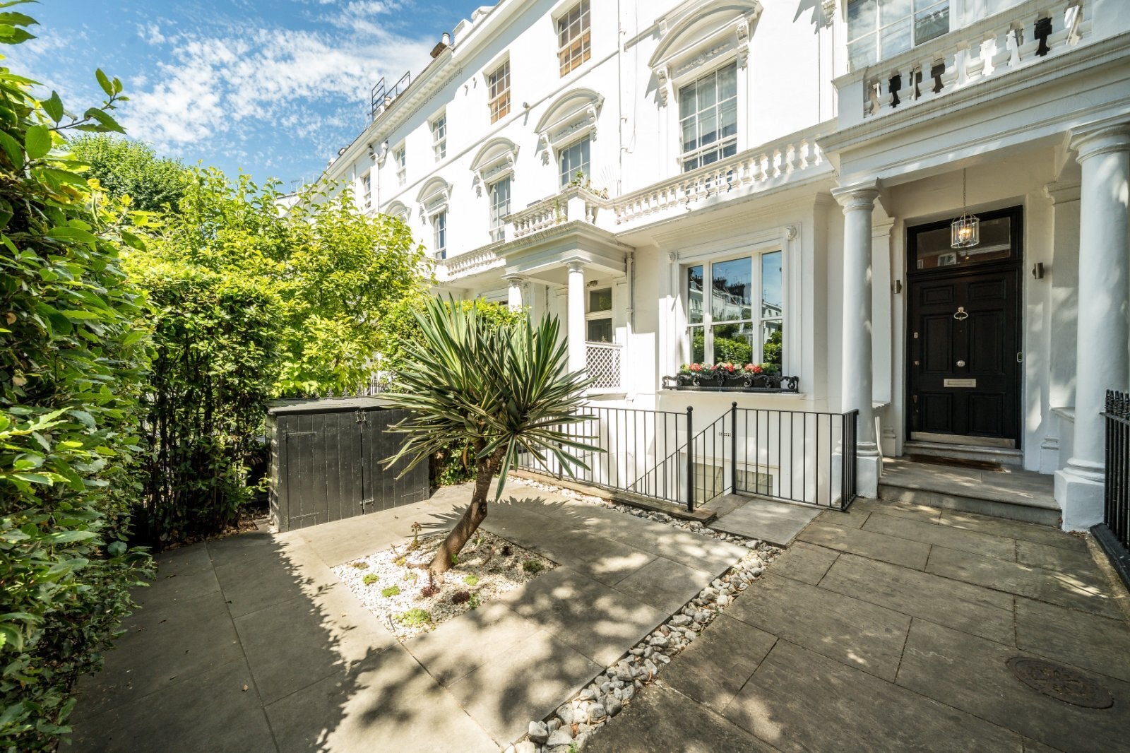 House Kensington Church Street in Greater London