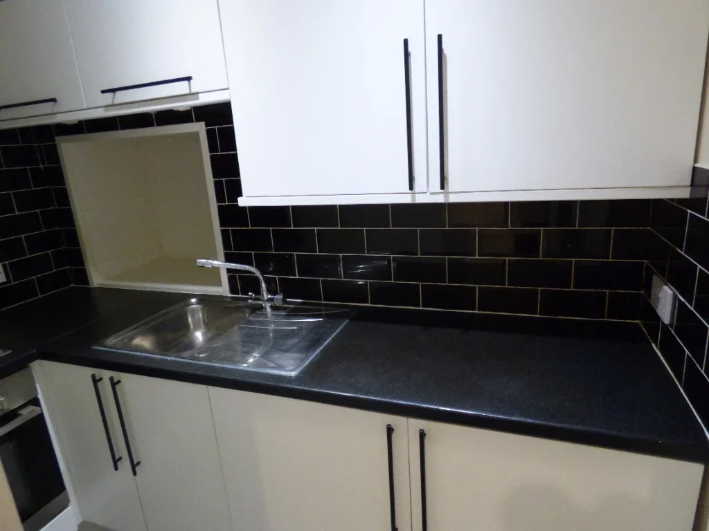 Flat Meadowbank Avenue in City of Edinburgh