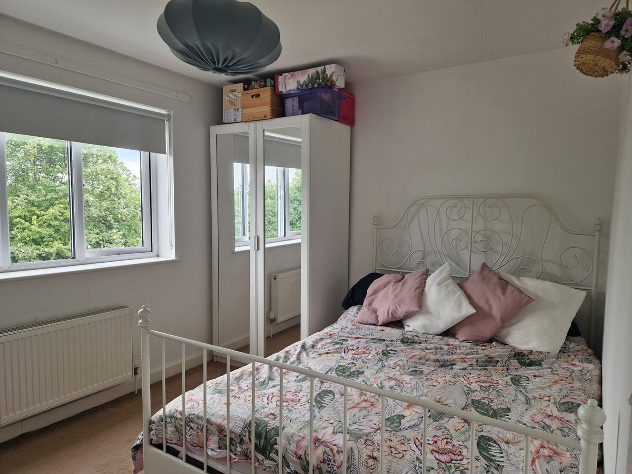 Room Low Close in Cambridge