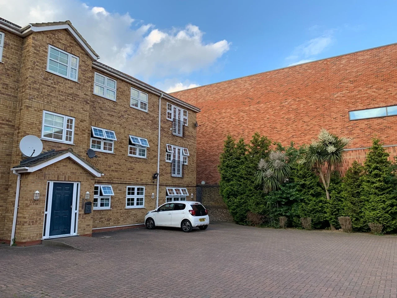 Flat Romford Road in Greater London