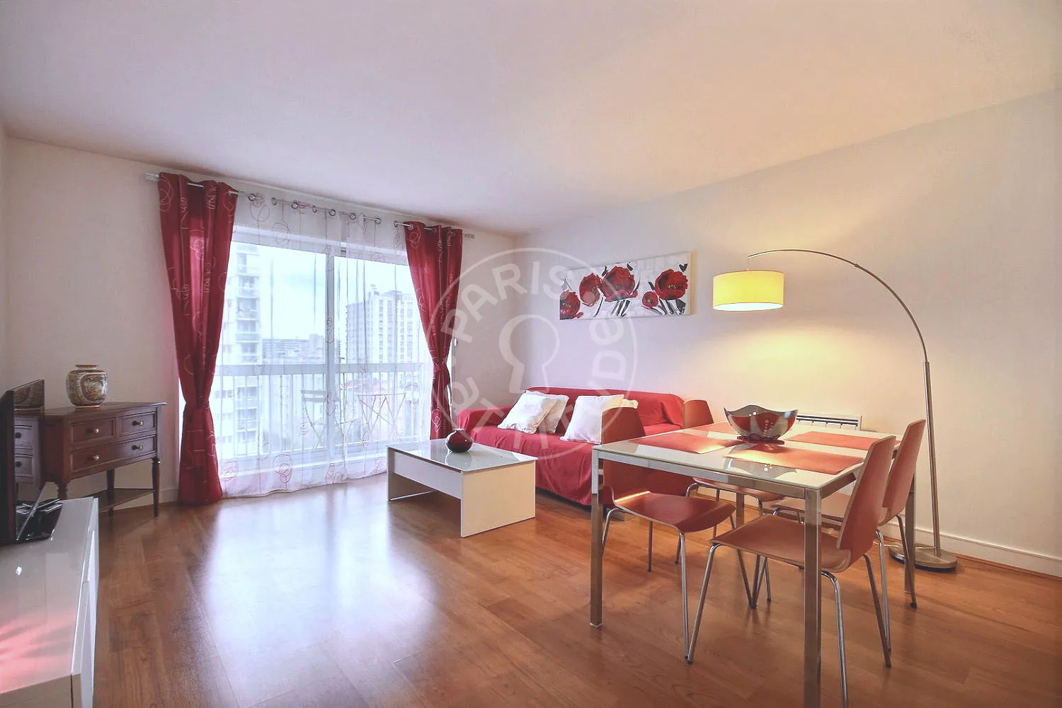 Flat Rue Raymond Losserand in Paris