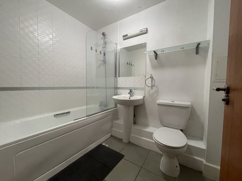 Flat Dartford Street in Greater London