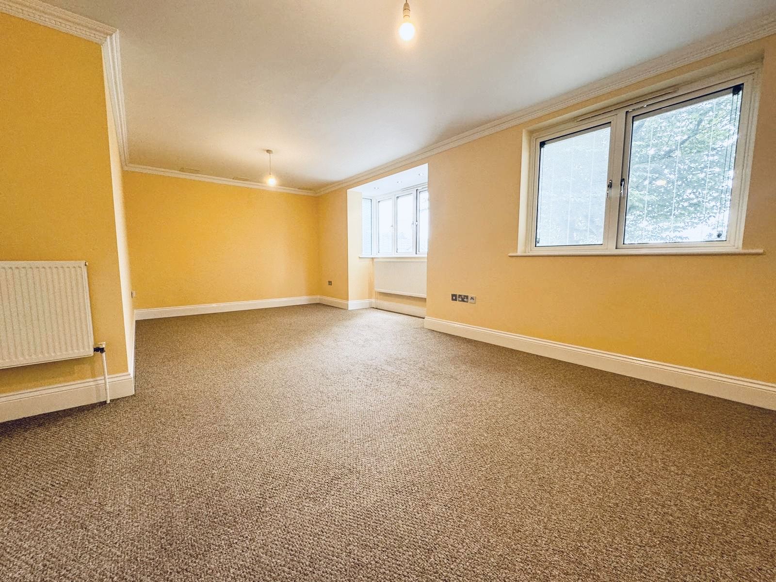 Flat The Ridgeway in Greater London